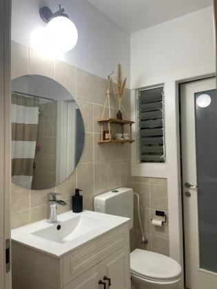 שמחה הולצברג 3, רחובות החדשה