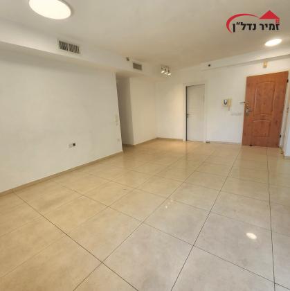 אמיר דרורי 2, קרית אילון