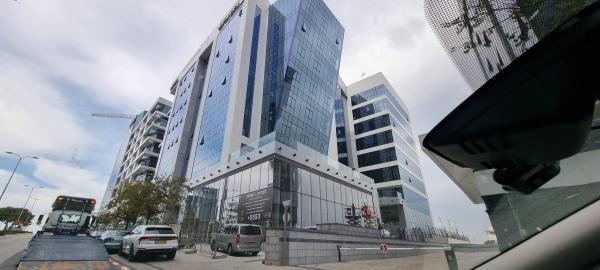 הרוקמים, אזור תעשייה ג׳ (מרכז עסקים חולון)