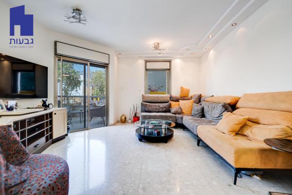 המעין, ארלוזרוב