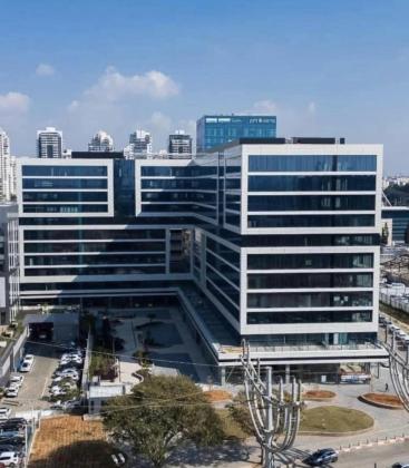 דיין משה 14, אזור תעשיה קרית אריה