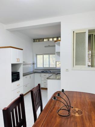 שדרות הנשיא 124, מרכז הכרמל