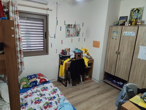 סמילנסקי 62, רצועת המלונות