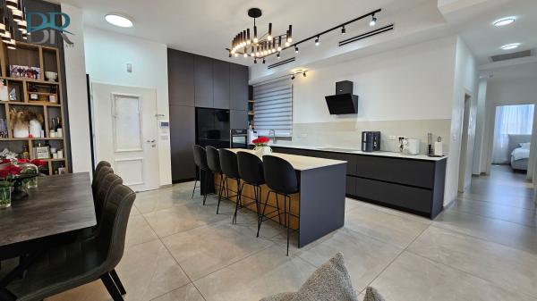 בית וגן, מרכז העיר