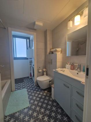 הרצוג, מתחם 1200