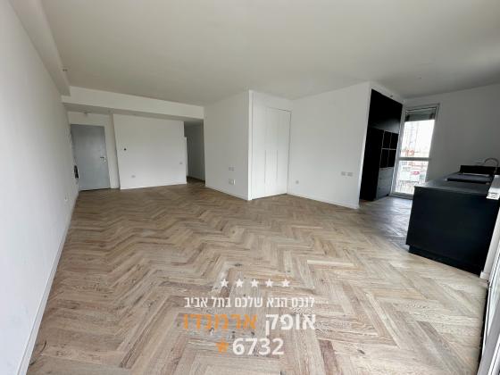 זלוציסטי 6, הצפון החדש סביבת כיכר המדינה