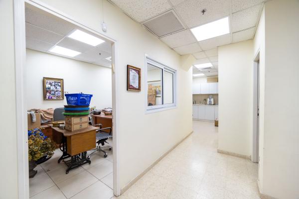 המכבים 3, מרכז העיר