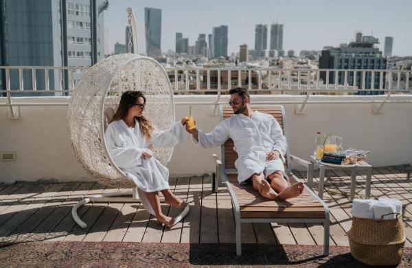 רציף הרברט סמואל, לב תל אביב החלק המערבי