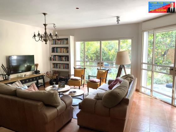 מבוא ערבה, קרית סביונים