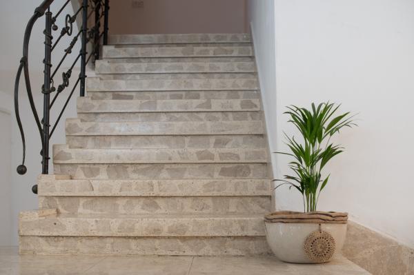 אדוריים 34, אתרי המקרא