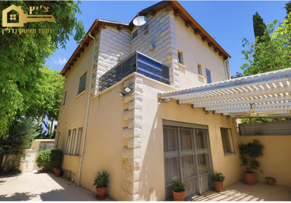 בשכונת שיכון דן