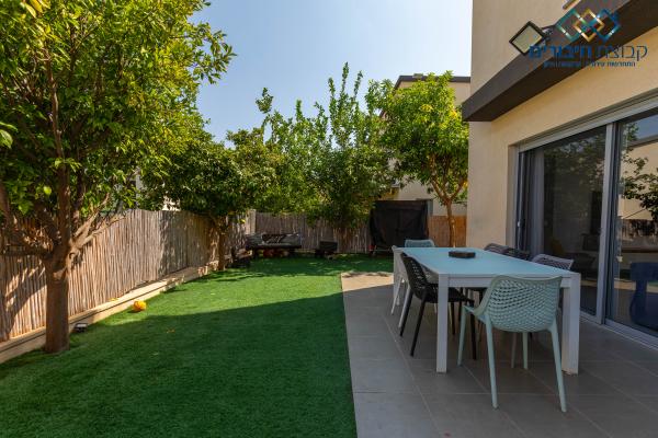 נתן יונתן, פסגות אפק