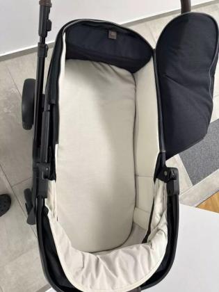 עגלת Nuna Demi Grow Riveted