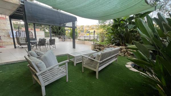 יגאל אלון 8 (רמות)