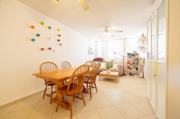 העינבל, הדר גנים