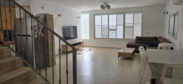 זבולון 10, מרכז העיר