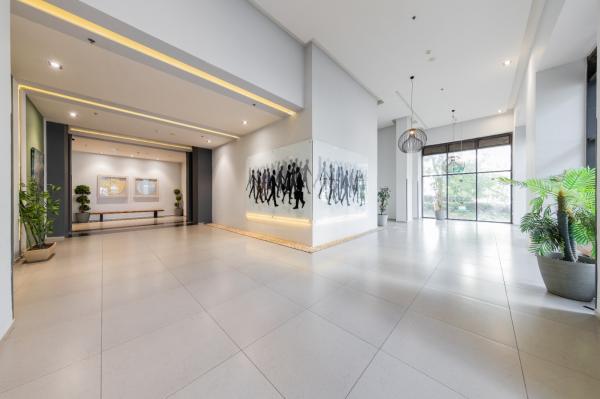 יונתן רטוש 3, פסגות אפק