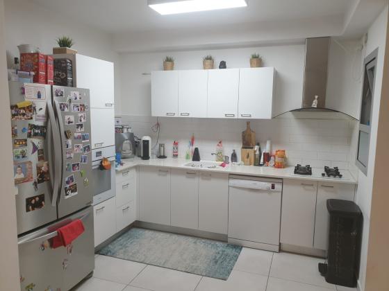 אפרסק 6, רובע טז