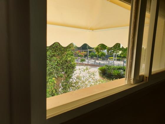 מנחם בגין 17, לב הפארק