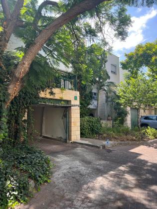 נחל בצת 15, הנחלים (ספדיה)