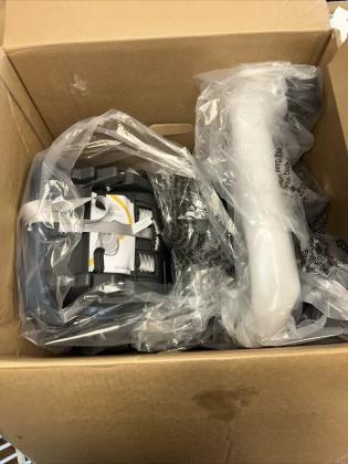 עגלת תינוק ומושב בטיחות לתינוק