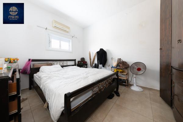 רוטשילד 4, צפון מערב