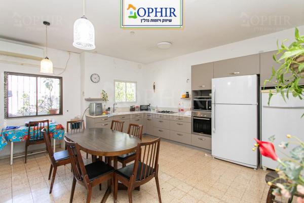 עין גדי, כרמל צפוני