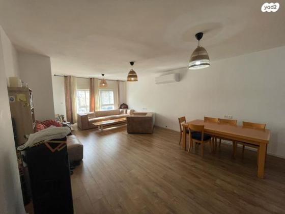 איילת הכרמל 1