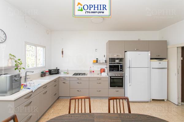 עין גדי 4, כרמל צפוני