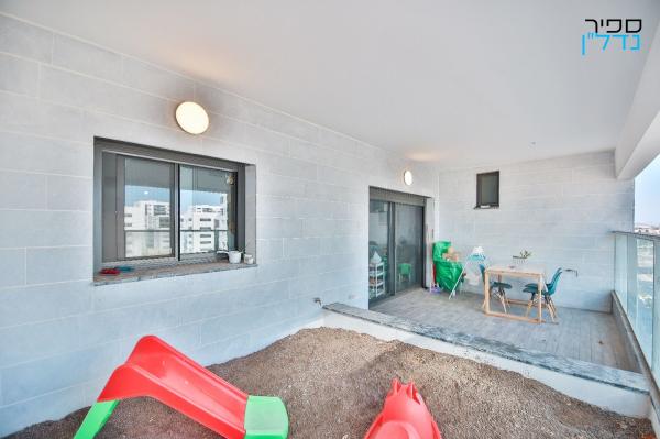 בשכונת אור ים