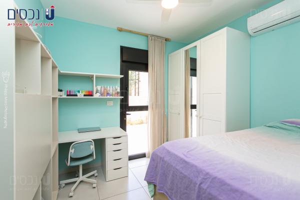 יקינטון, רמת אלמוגי