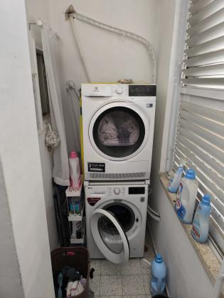 טיומקין 1, הראשונים