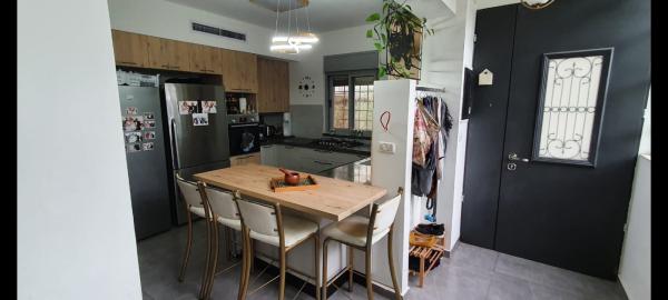 קורא הדורות 24, ארנונה (תלפיות)