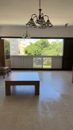 ליבורנו 11, רמת הנשיא