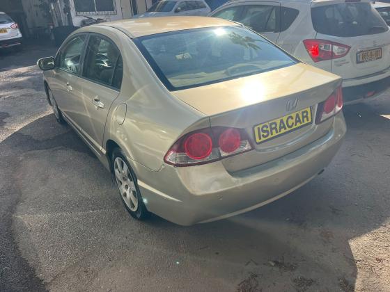 הונדה סיוויק סדאן (2007)