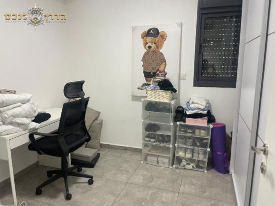 נתן אלבז, רובע ו