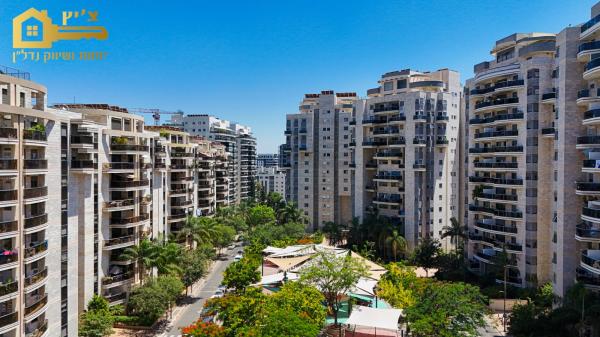 שאול המלך 9, אונו הירוקה