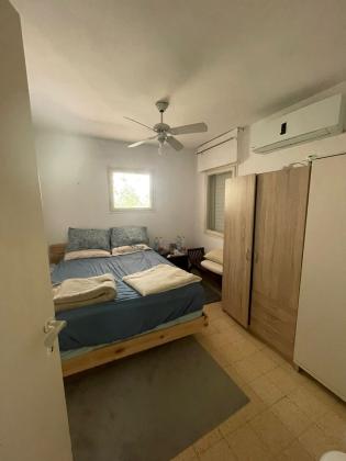 בן גוריון 18, שכונה ג