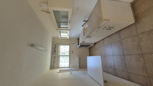 הפרחים 9, רוממה החדשה