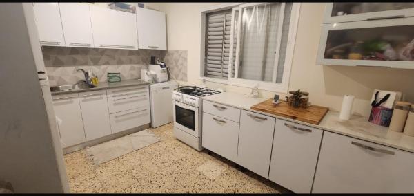 שער ציון 23, קריית שרת