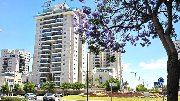 התפוז 13, רובע טז