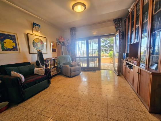 כפר עציון 4 (תלפיות, ארנונה)