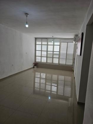 אהרונוביץ 1, שיכון חדש