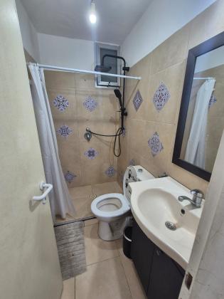 הבושם, לבנה וידידיה