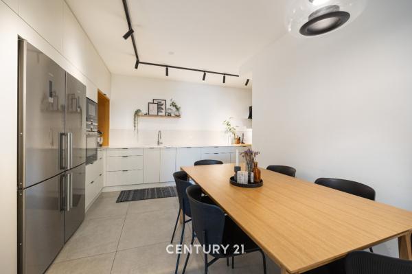 שקד, נופי החורש