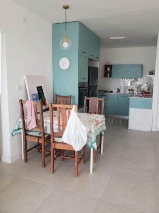 דרך חיים בר לב 136, לבנה וידידיה