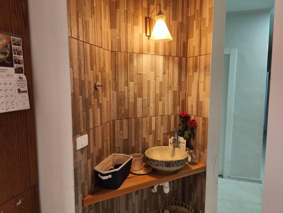 סמילנסקי 62, רצועת המלונות