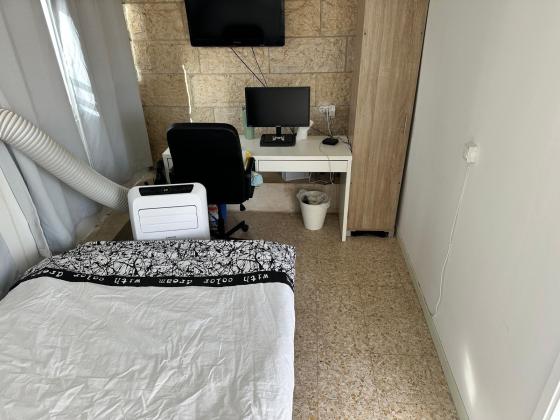 שלמה בן יוסף 21, ארמון הנציב