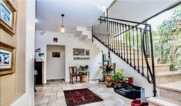 החצב 74, גבעת עדן