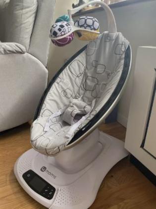 נדנדת התינוק הרב תנועתית MamaRoo